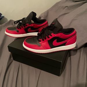 Jordan 1 low reverse bred